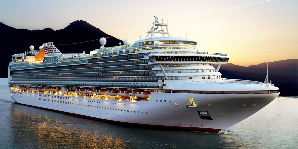 Discover how combining Orlando theme parks and Caribbean sailing can give you the best of both worlds on a dream holiday.